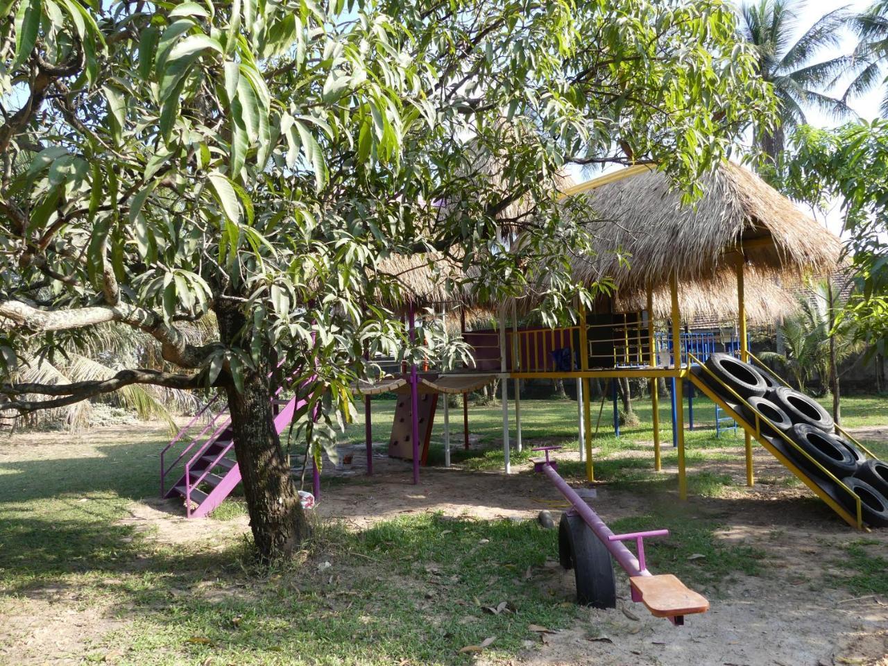 Bed and Breakfast The Playground Kâmpôt Zewnętrze zdjęcie