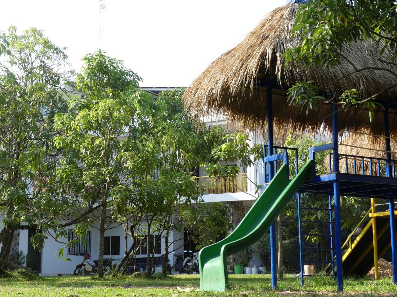 Bed and Breakfast The Playground Kâmpôt Zewnętrze zdjęcie